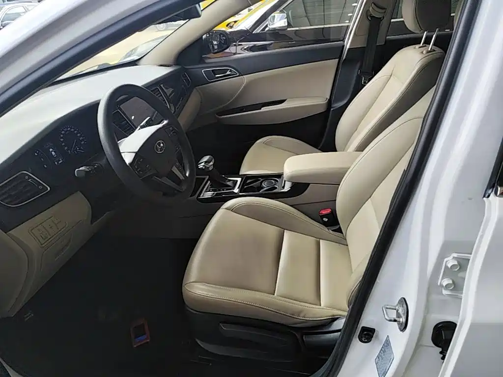 Hyundai Mistra — миниатюра 15