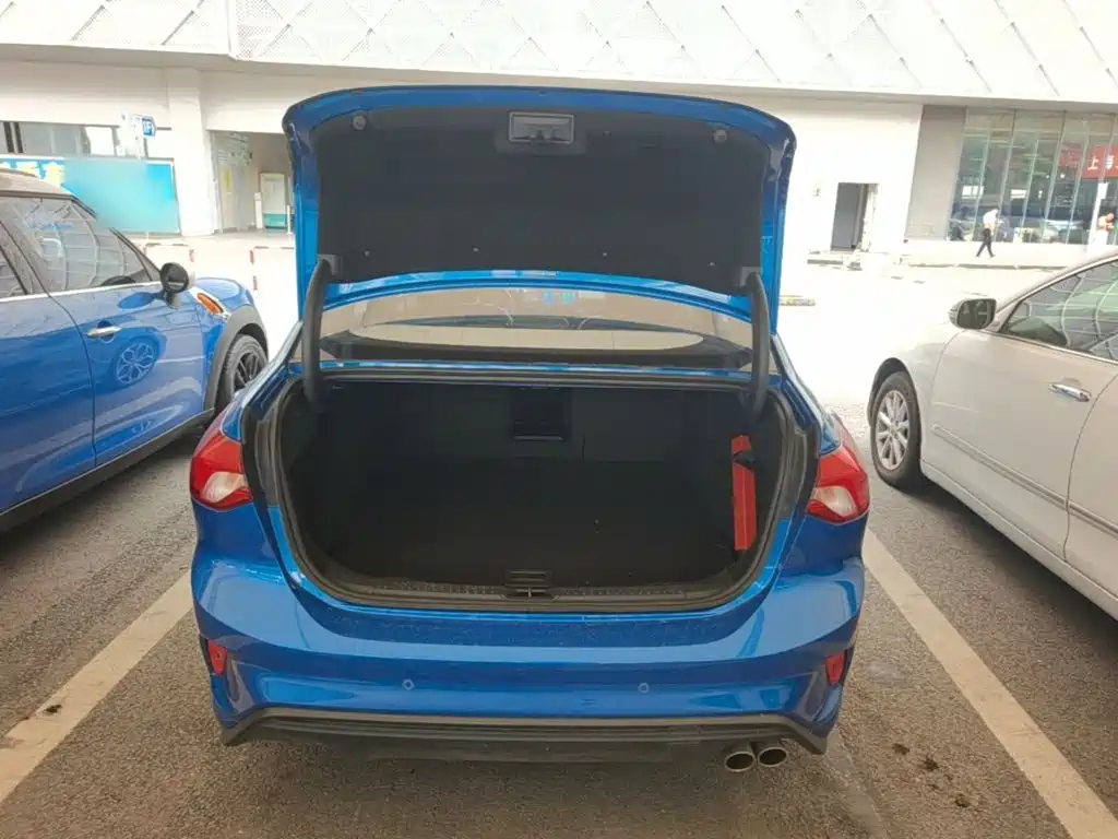 Ford Focus — миниатюра 19