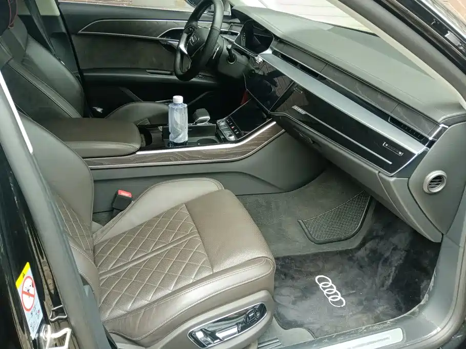 Audi A8 — миниатюра 8