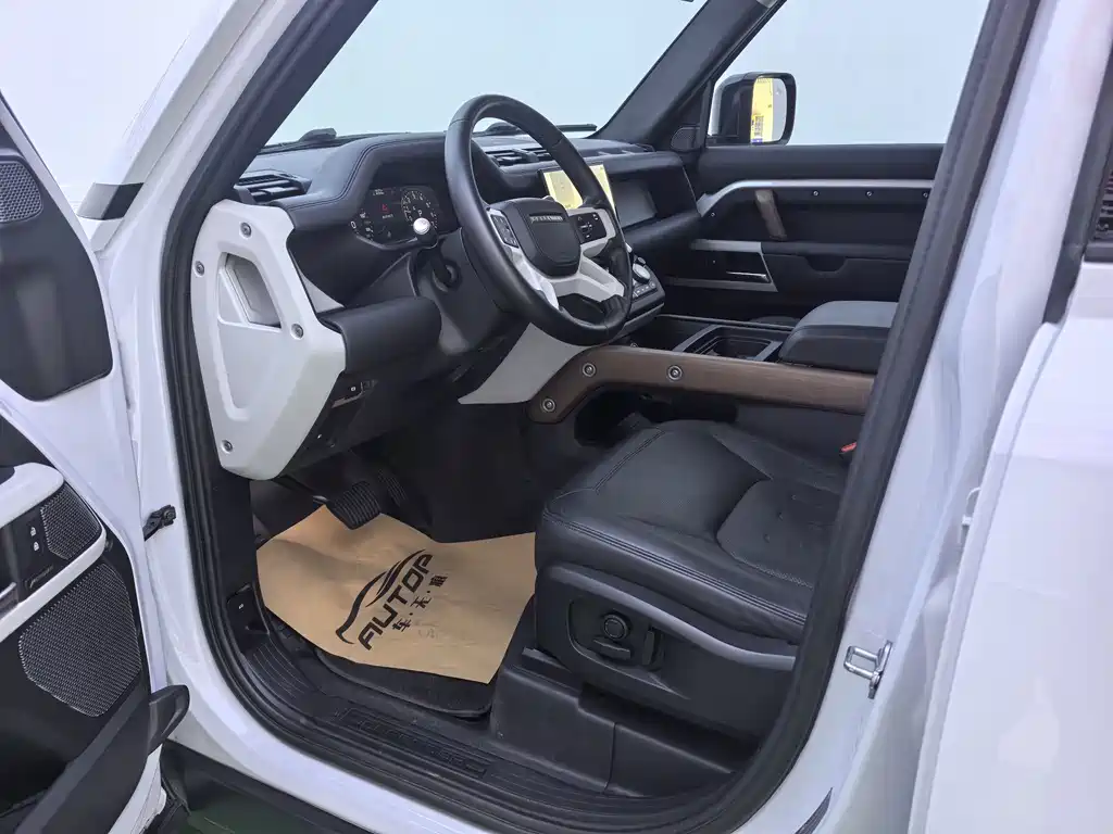Land Rover Defender New Energy — миниатюра 7