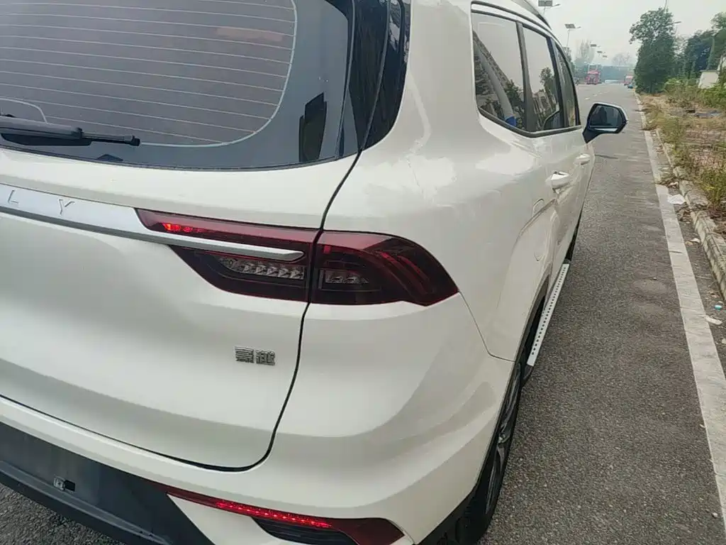 Geely Haoyue — миниатюра 8