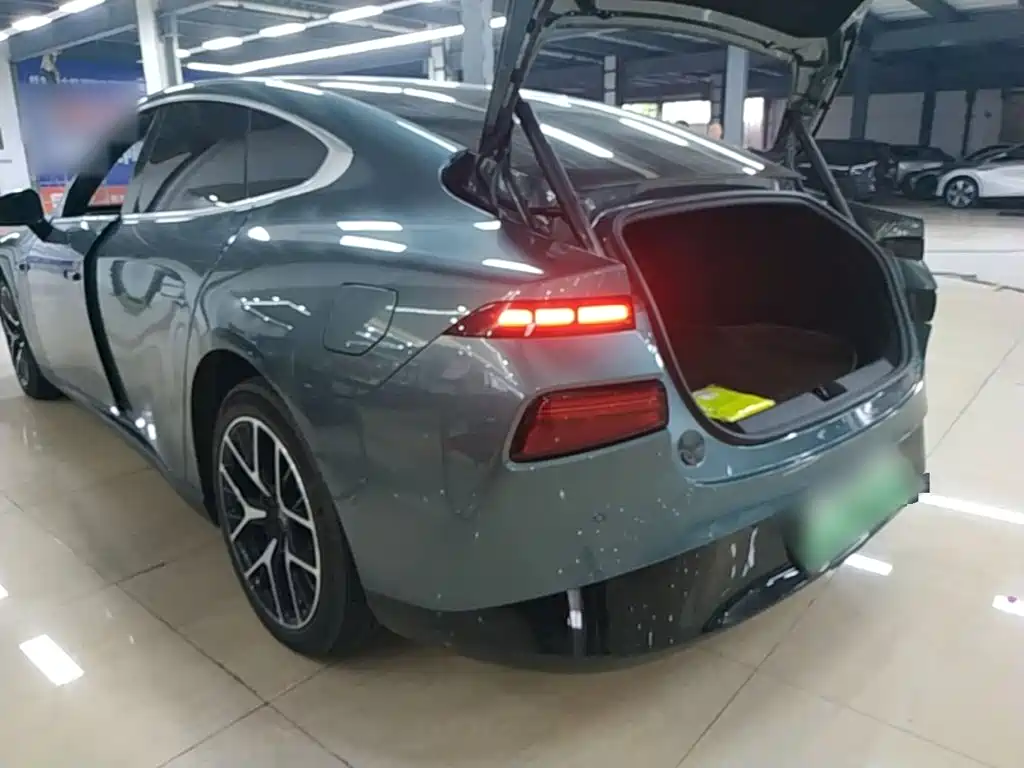 XPeng P7 — миниатюра 5