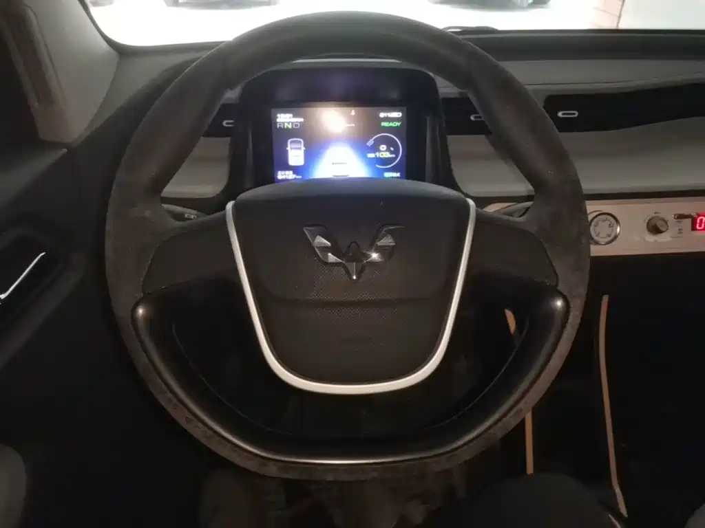 Wuling MINIEV — миниатюра 11