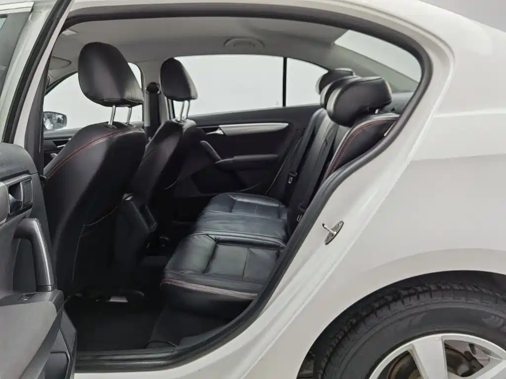Volkswagen Lavida — миниатюра 15