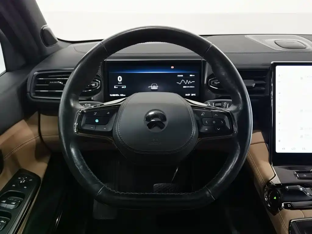 NIO ES8 — миниатюра 11