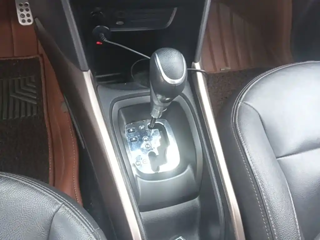 Peugeot 2008 — миниатюра 14