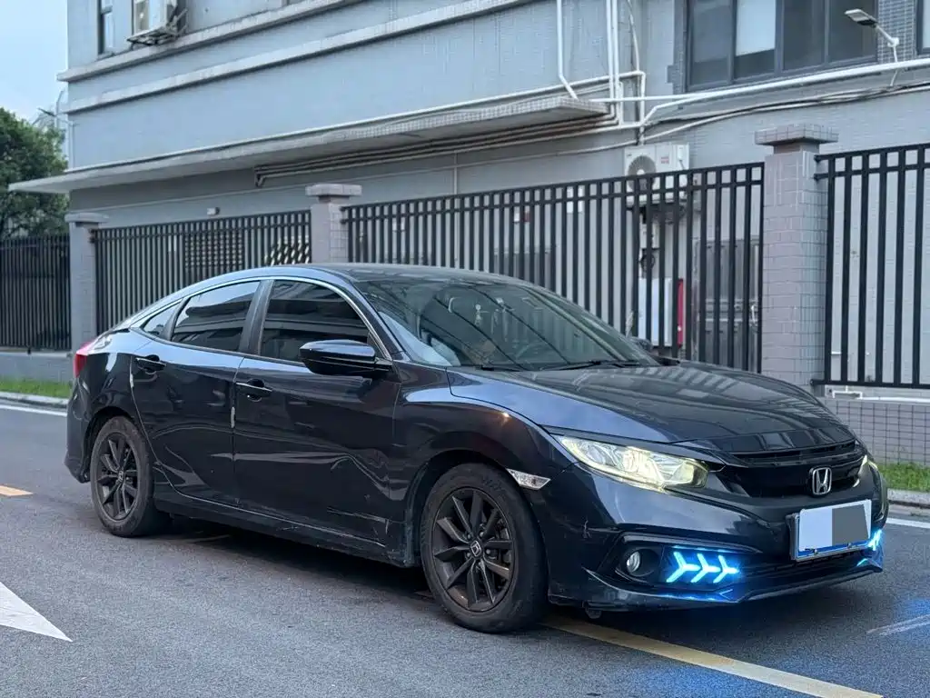 Honda Civic — миниатюра 3