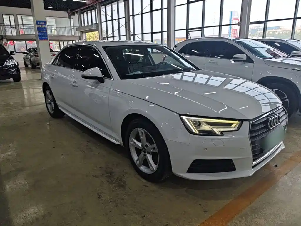 Audi A4L — миниатюра 4