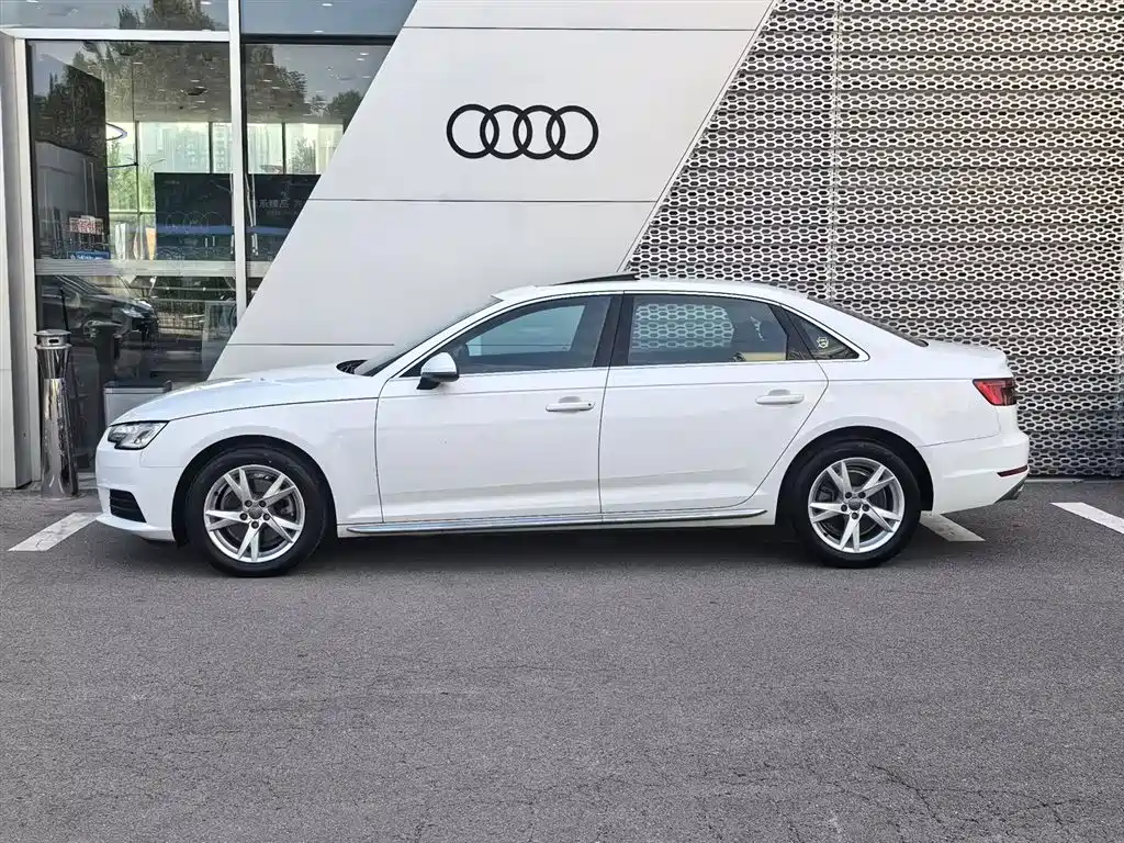 Audi A4L — миниатюра 3