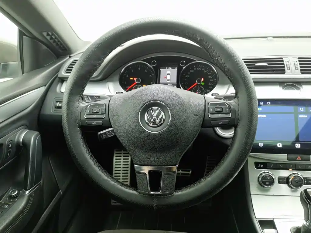 Volkswagen CC — миниатюра 11