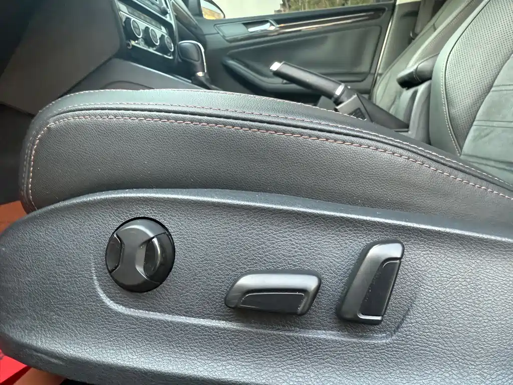 Volkswagen Sagitar — миниатюра 14