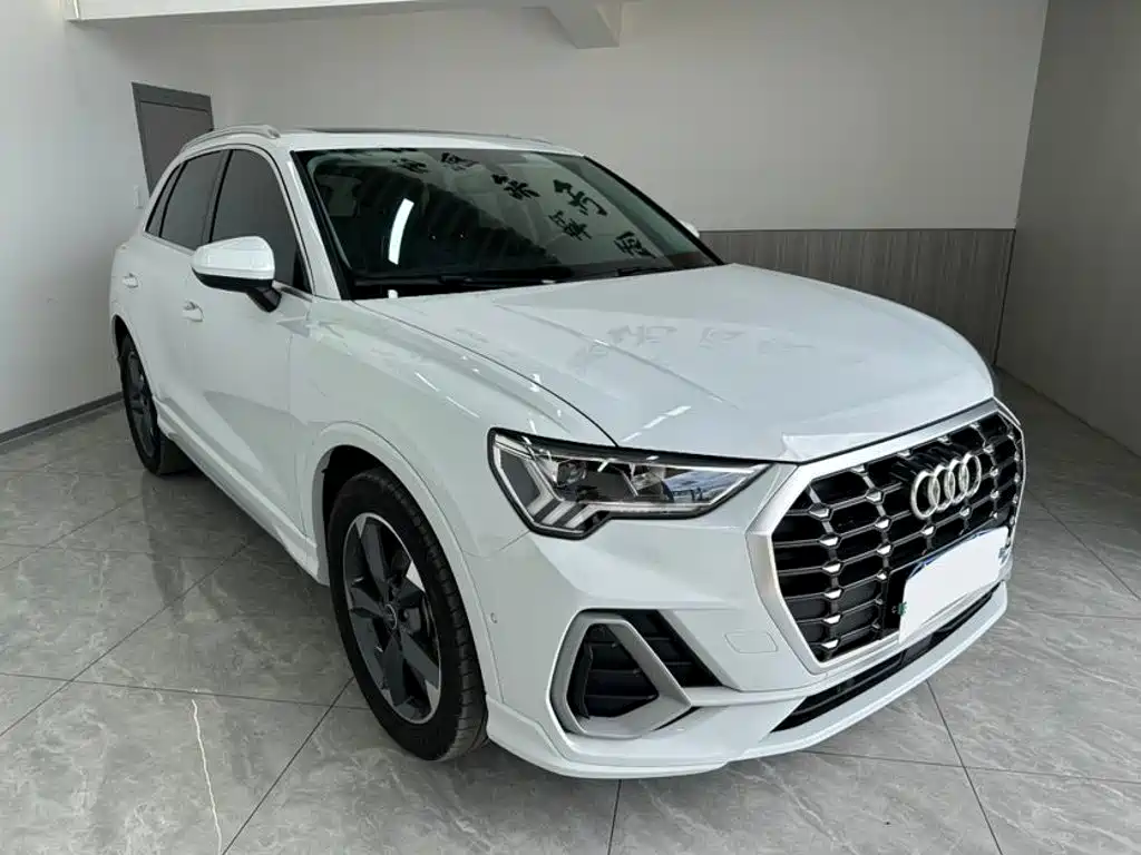 2022 Audi Q3 - zdjęcie 1 z 15