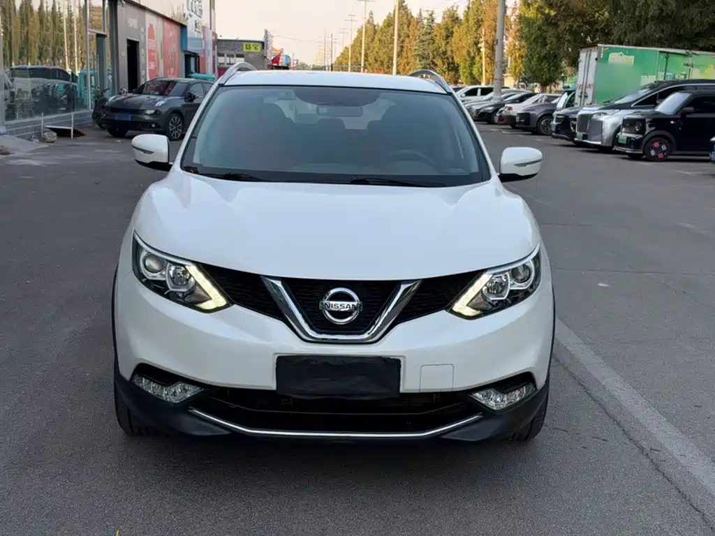 Nissan Qashqai — миниатюра 26