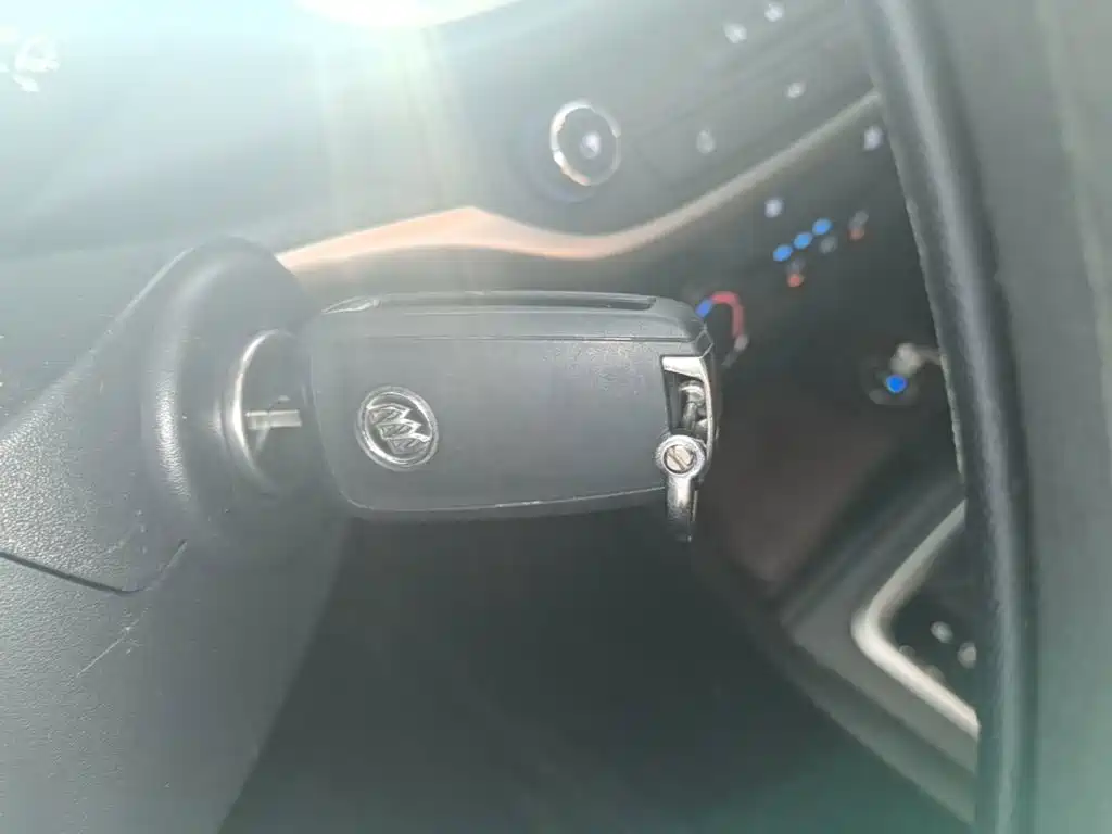 Buick Excelle — миниатюра 9