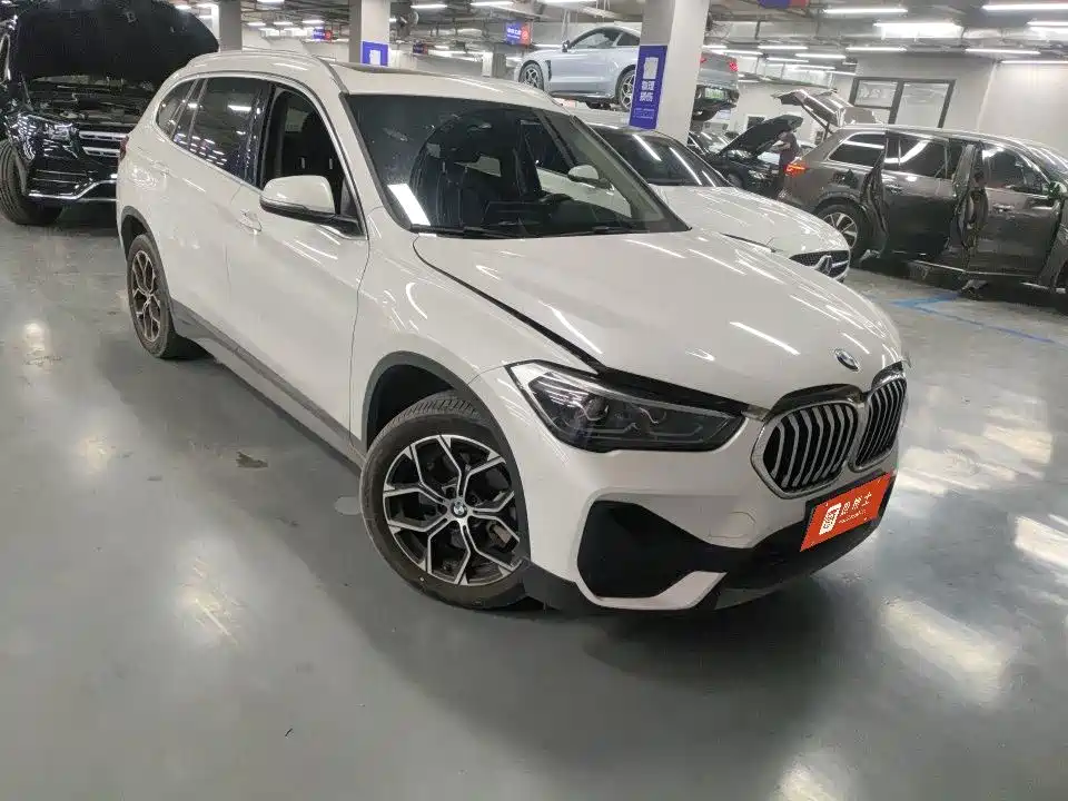 BMW X1 — миниатюра 5