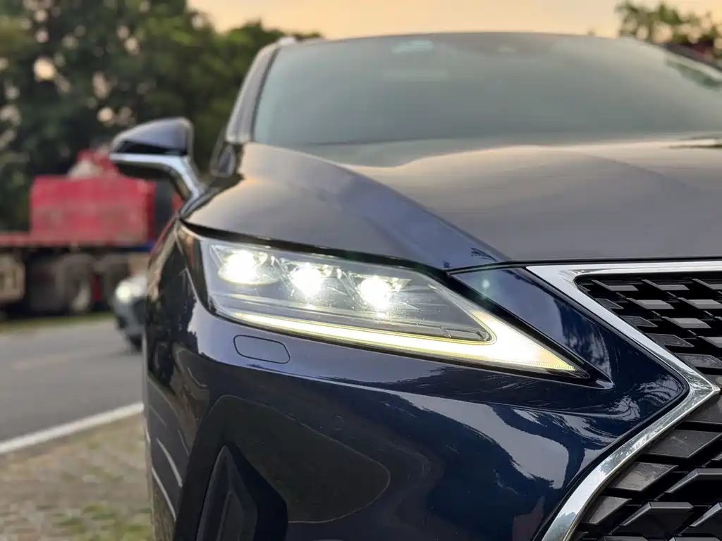 Lexus RX — миниатюра 17