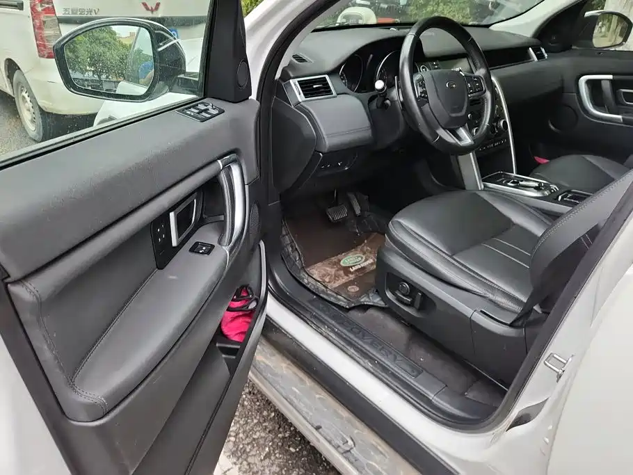 Land Rover Discovery Sport — миниатюра 8