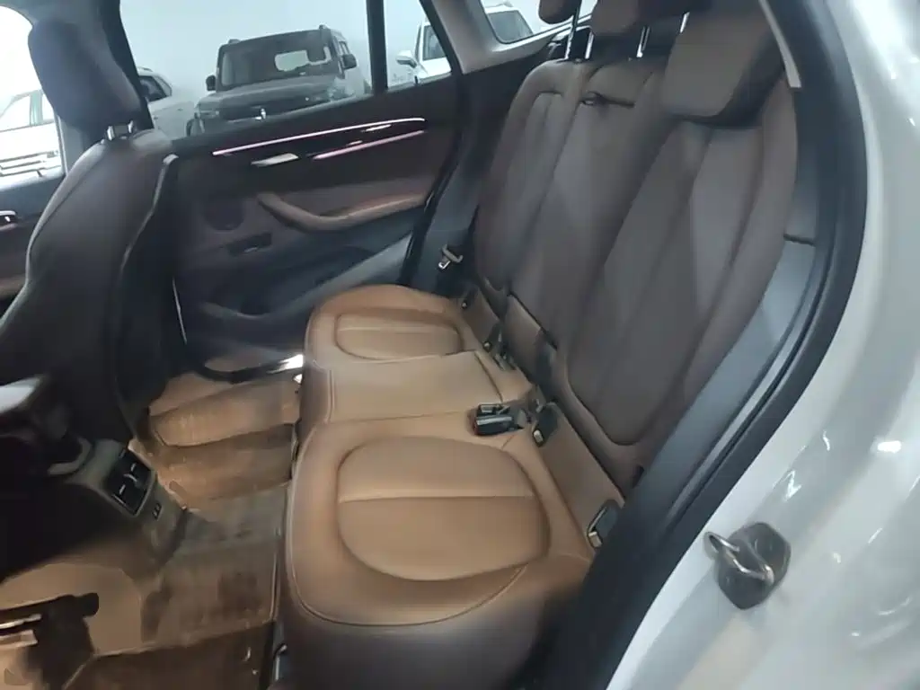 BMW X1 — миниатюра 17