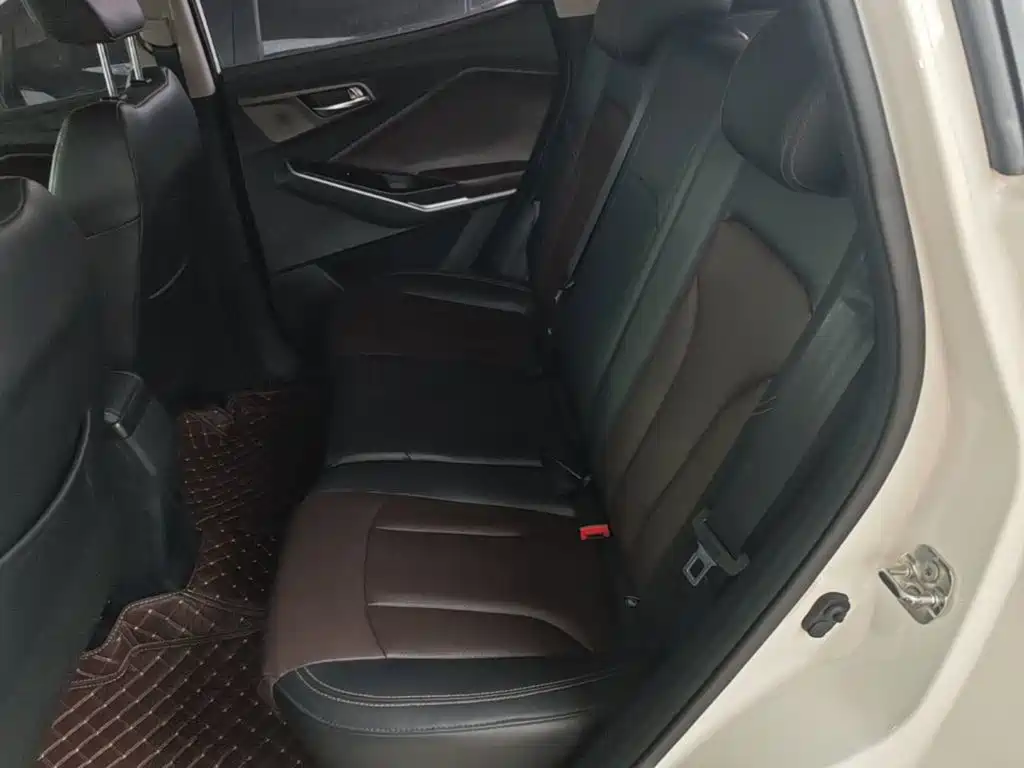 Changan CS15 — миниатюра 17