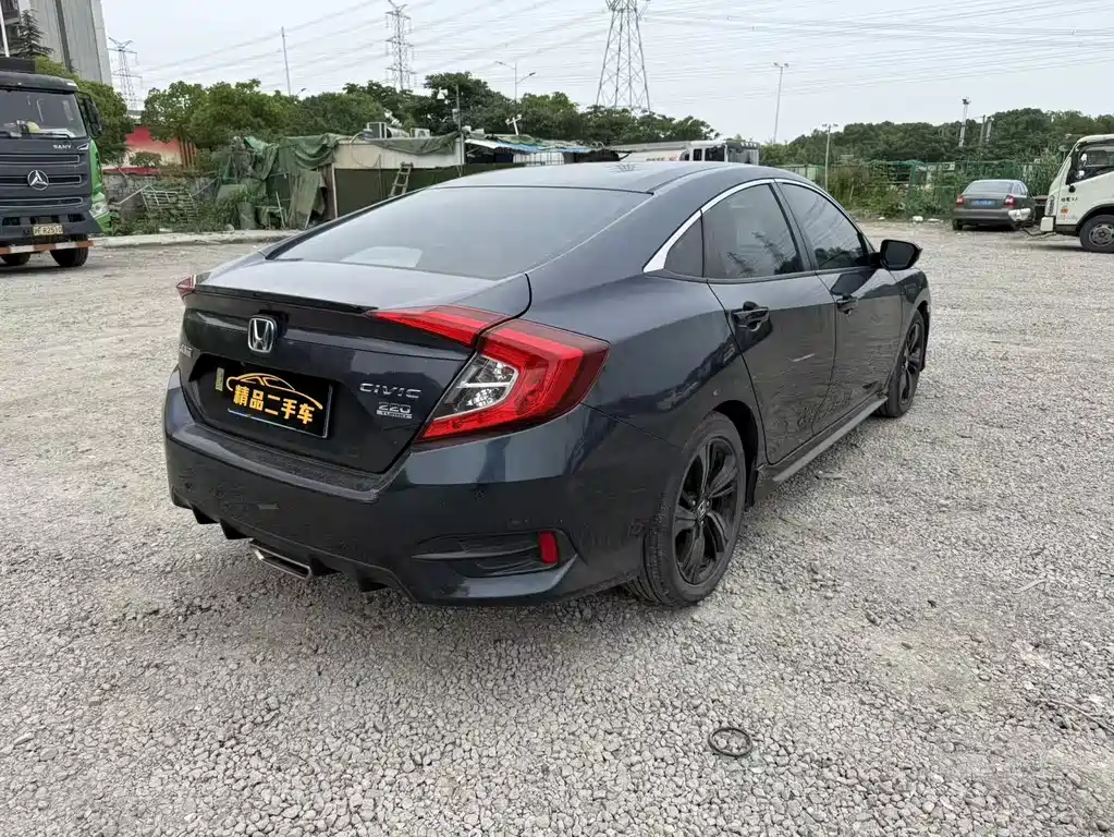 Honda Civic 2019 220TURBO CVT V
