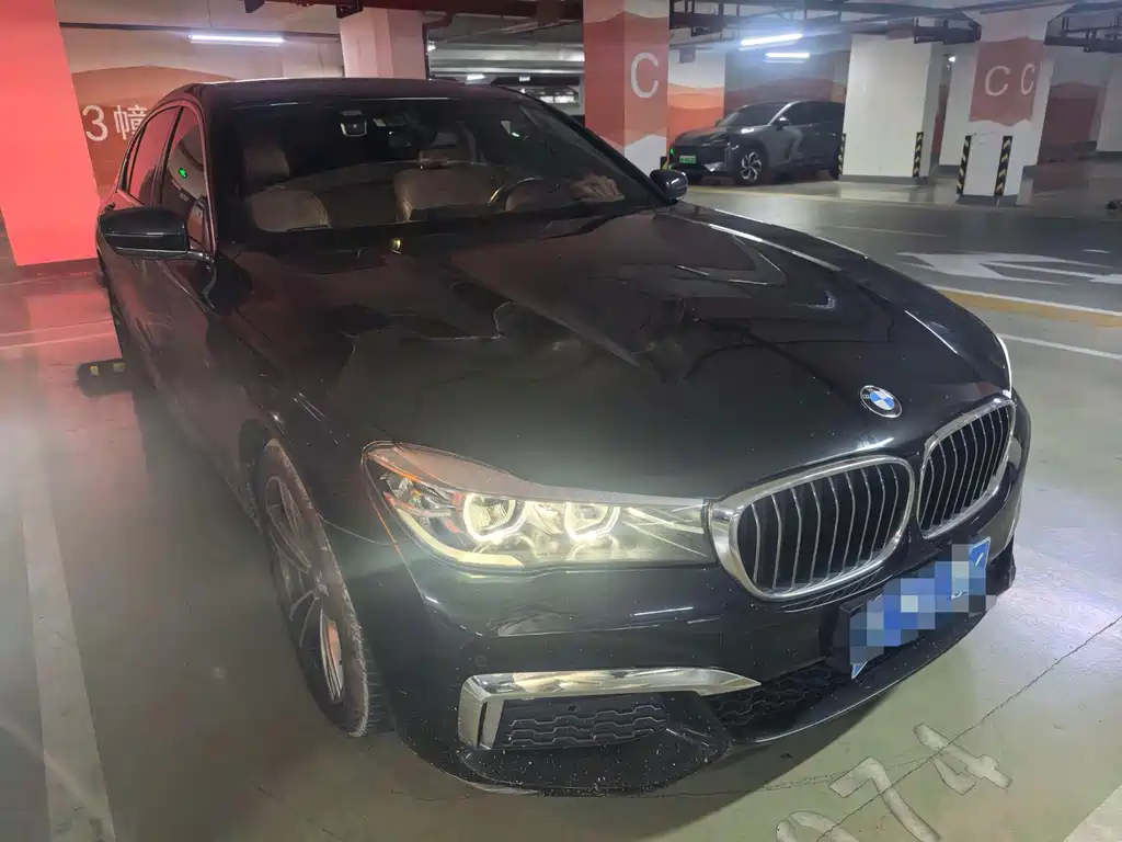 BMW 7 Series — миниатюра 3