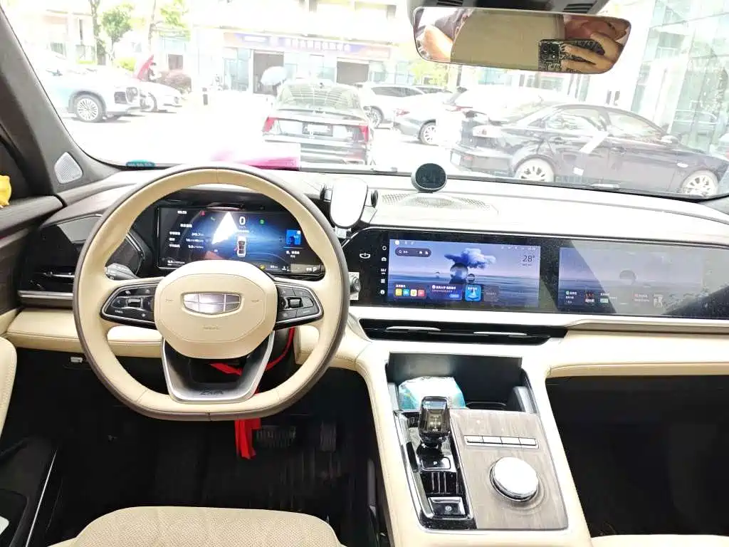 Geely Monjaro L 2025 2.0TD AT