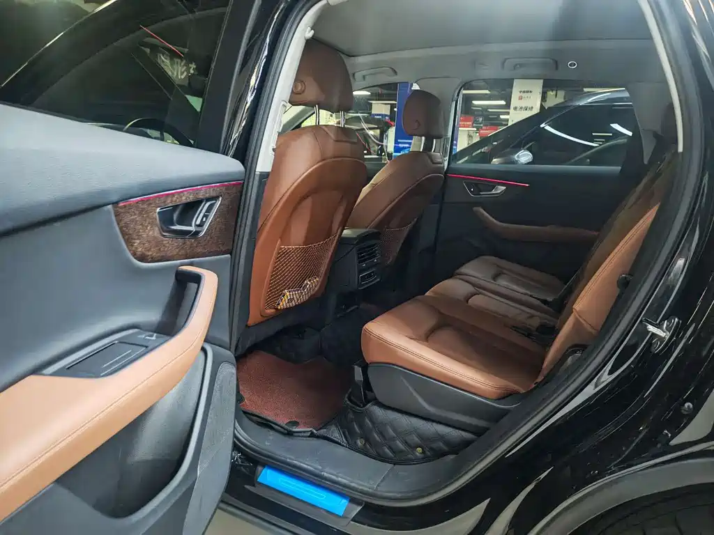 Audi Q7 2023 45 TFSI quattro S line Sport