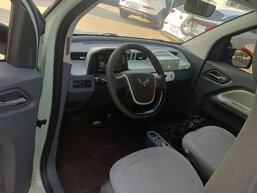 Wuling MINIEV — миниатюра 11