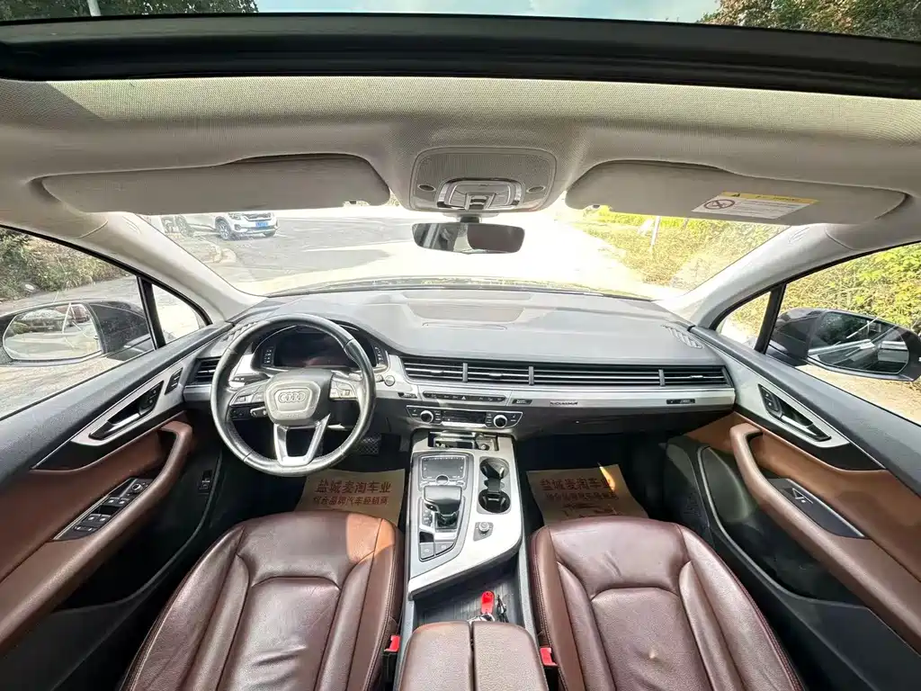 Audi Q7 — миниатюра 12