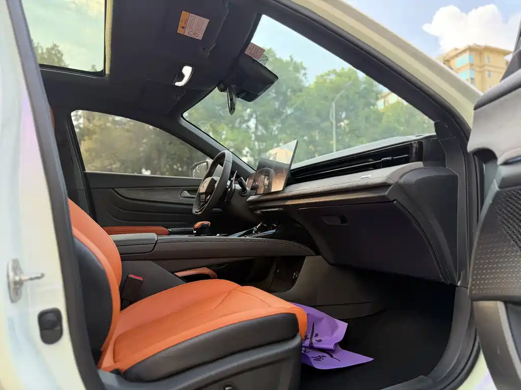 Changan UNI-V — миниатюра 21