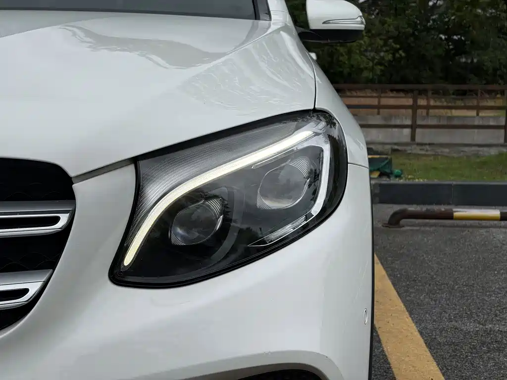 Mercedes-Benz GLC — миниатюра 19