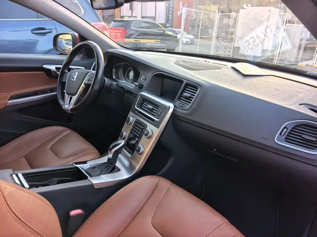 Volvo S60 — миниатюра 15