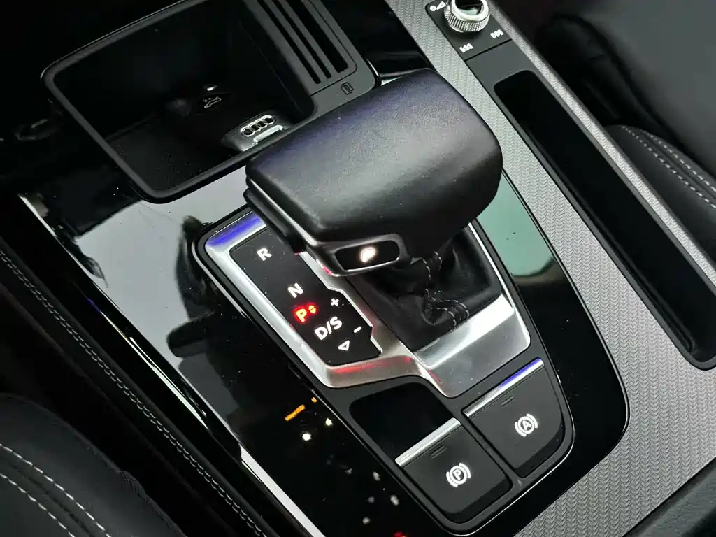Audi Q5L — миниатюра 5