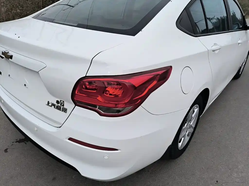 Chevrolet Cavalier — миниатюра 8