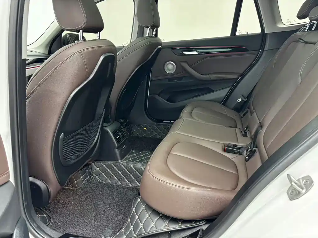 BMW X1 — миниатюра 15