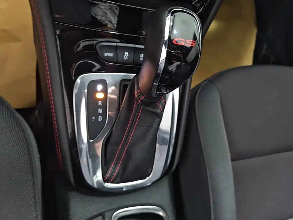 Buick Verano — миниатюра 14