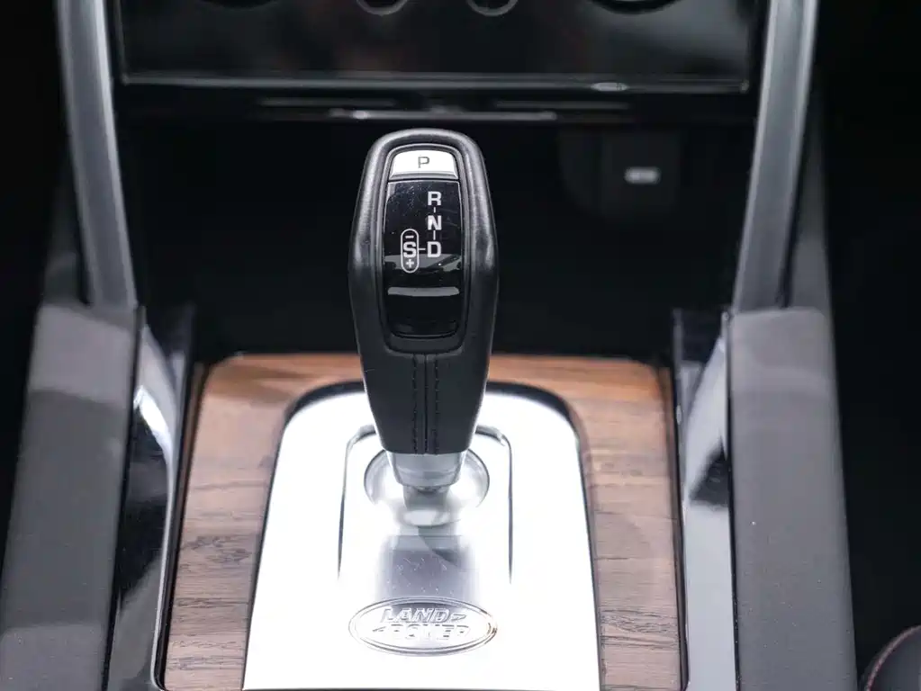 Land Rover Discovery Sport — миниатюра 16