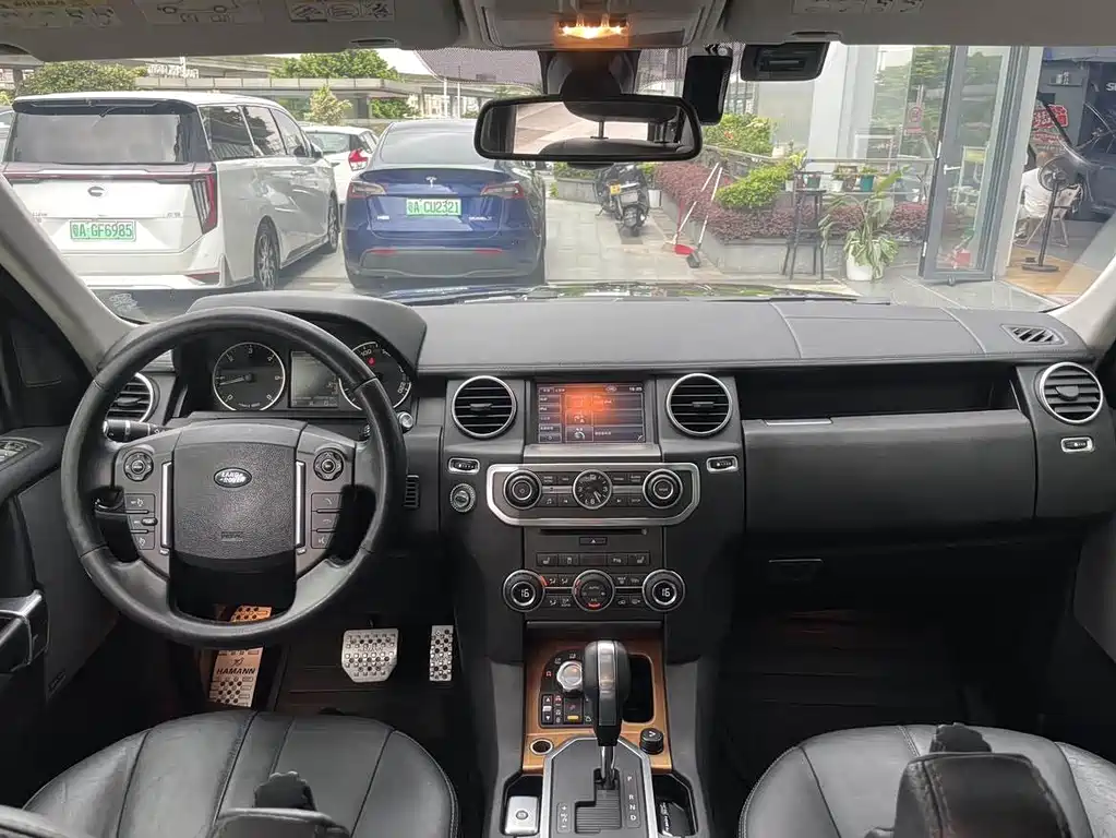 Land Rover Discovery — миниатюра 9