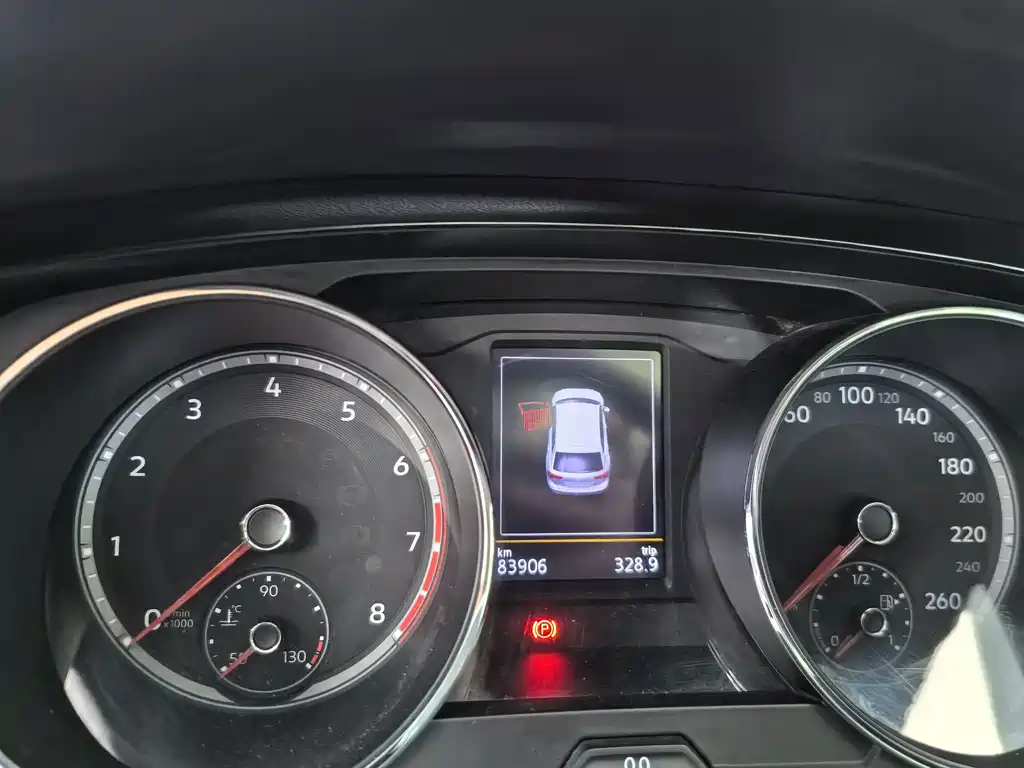 Volkswagen Tiguan L — миниатюра 11