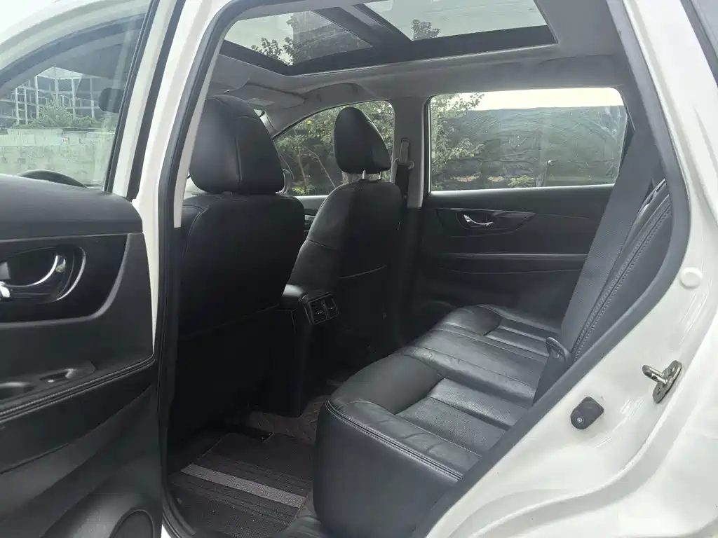 Nissan X-Trail — миниатюра 11