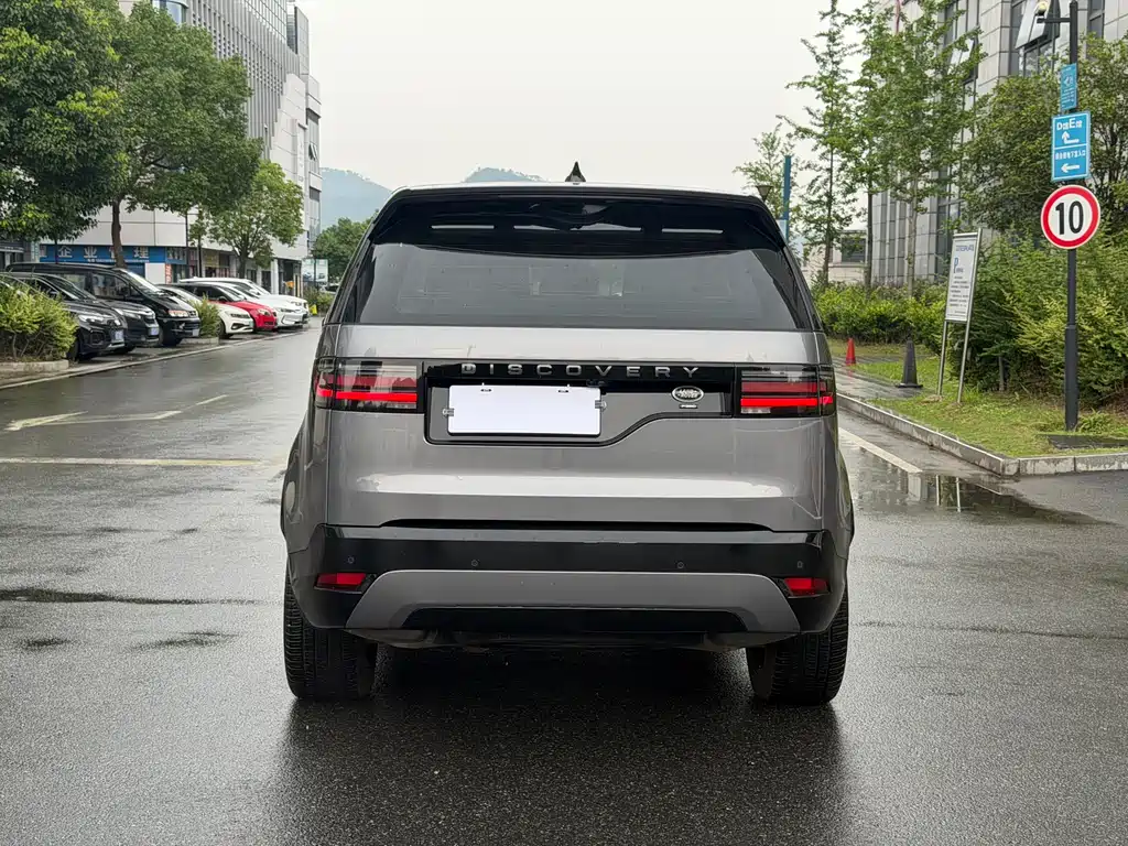 Land Rover Discovery 2021 360PS R-Dynamic SE