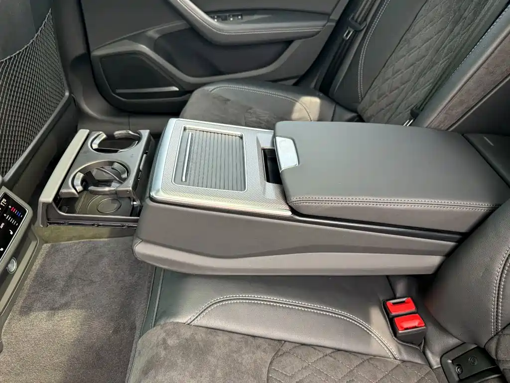 Audi A6L — миниатюра 21