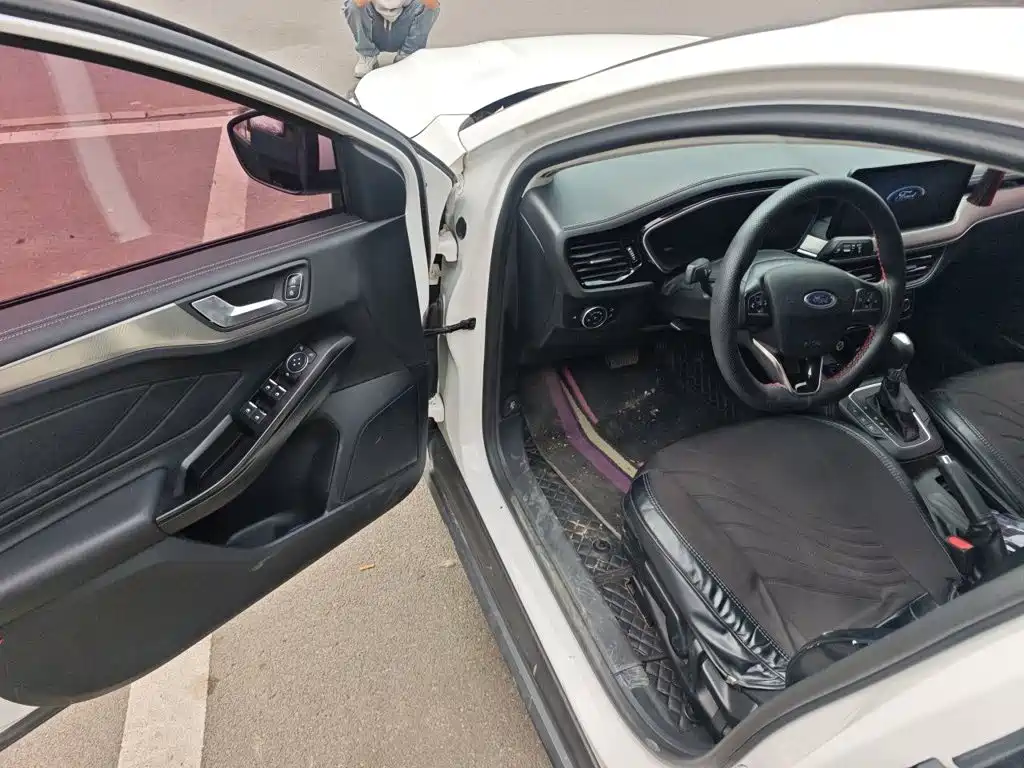 Ford Focus — миниатюра 14