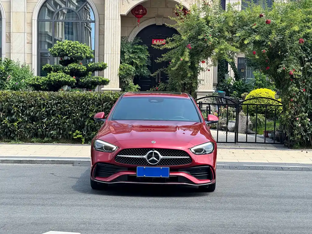 Mercedes-Benz C-Class — миниатюра 2