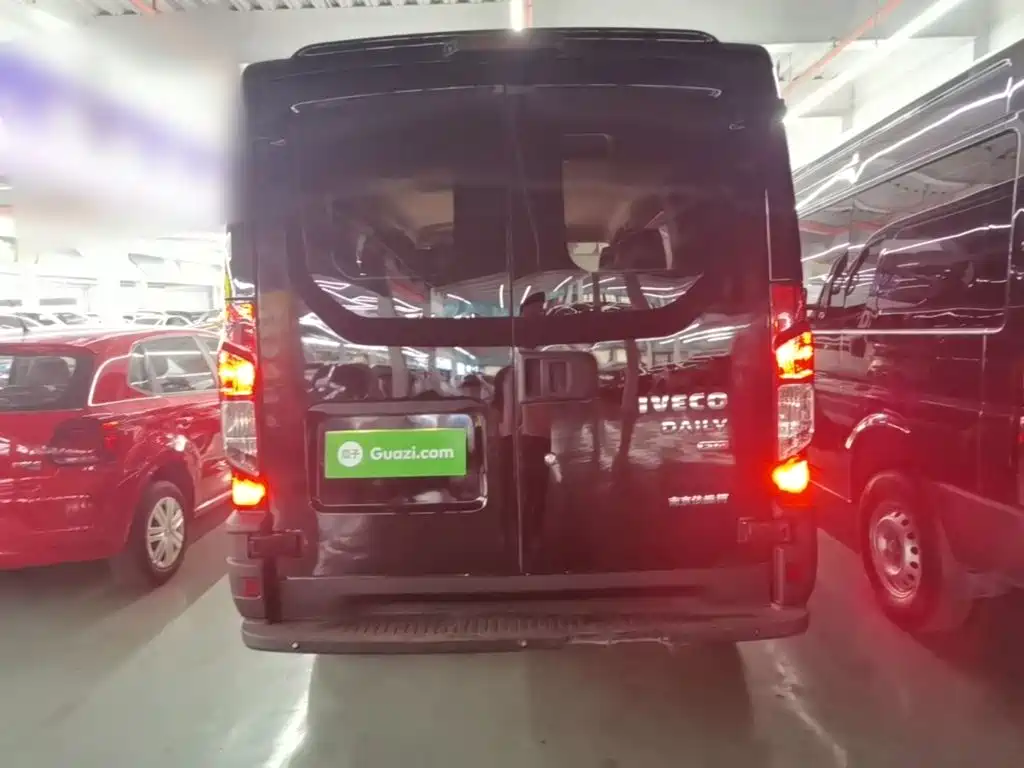 IVECO Ousheng — миниатюра 6