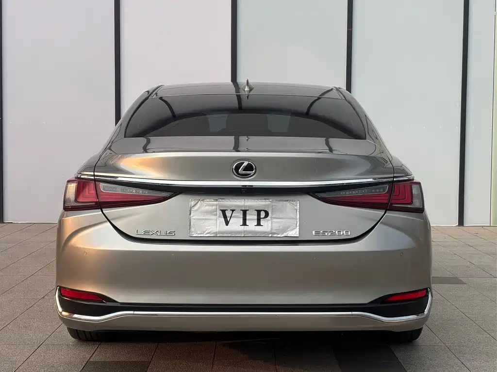 Lexus ES — миниатюра 5