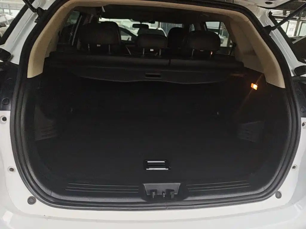 Geely Boyue — миниатюра 19