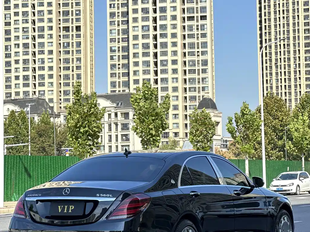 Mercedes-Benz S-Class — миниатюра 6