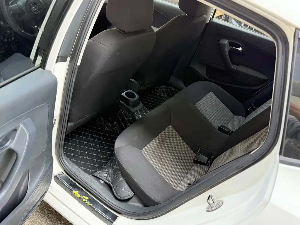 Volkswagen Polo — миниатюра 8