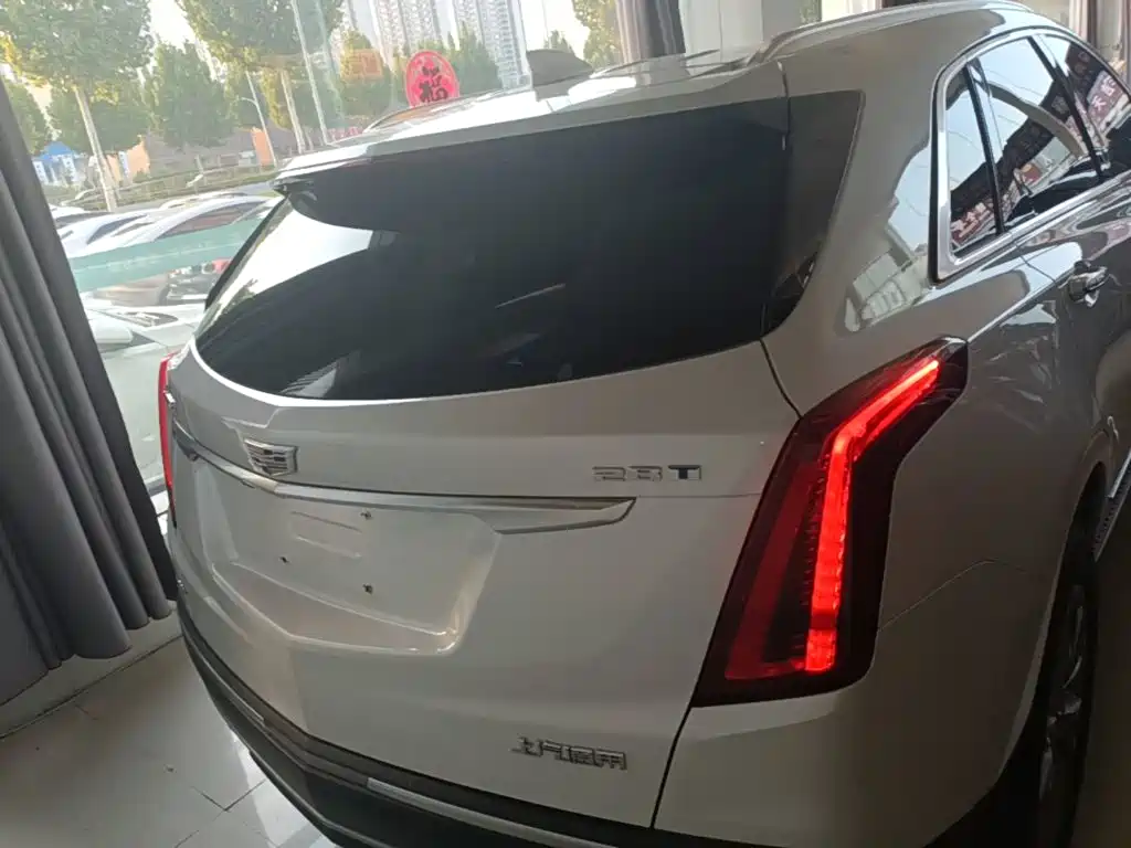 Cadillac XT5 — миниатюра 6